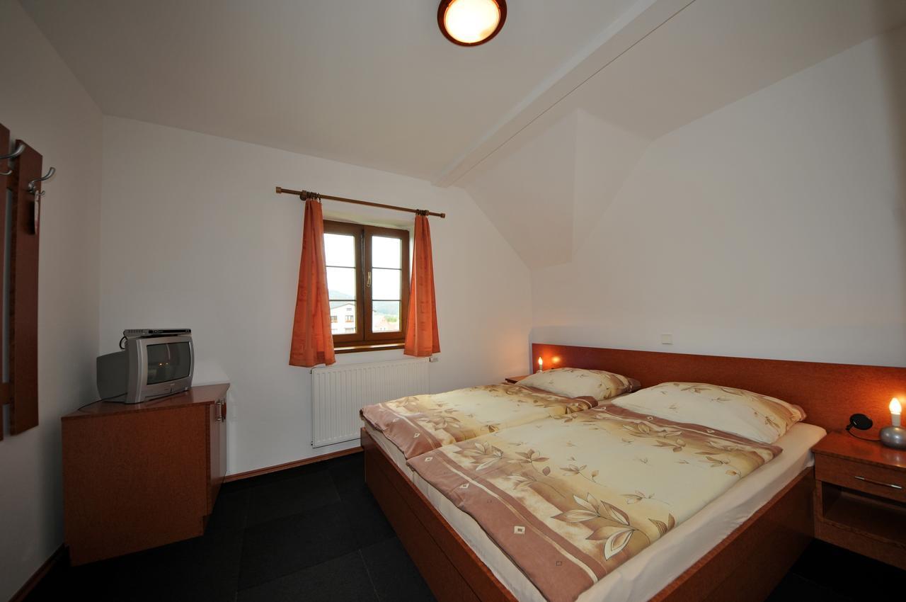 Penzion Praktik Krumlov Prisecna ภายนอก รูปภาพ