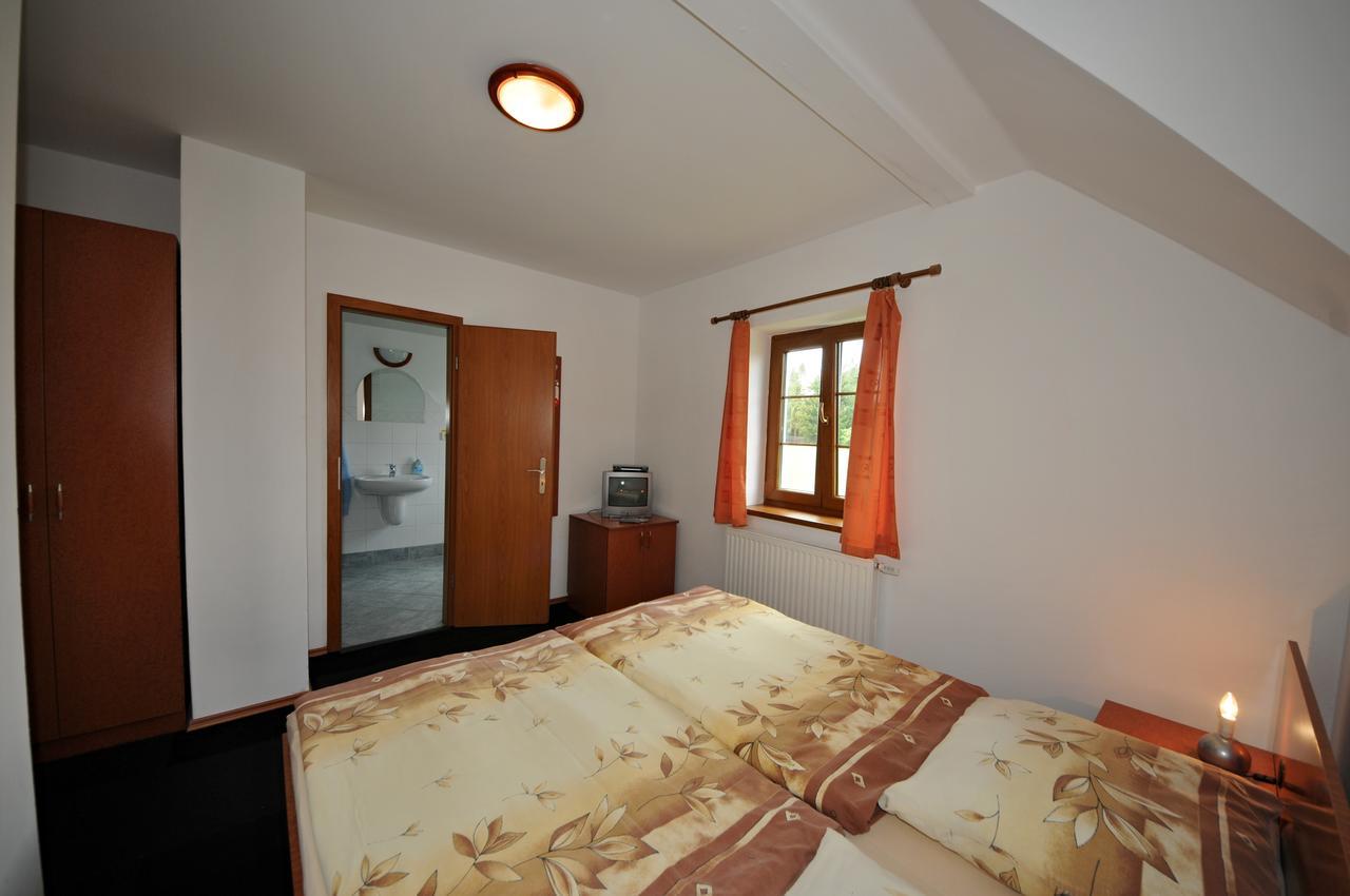 Penzion Praktik Krumlov Prisecna ภายนอก รูปภาพ