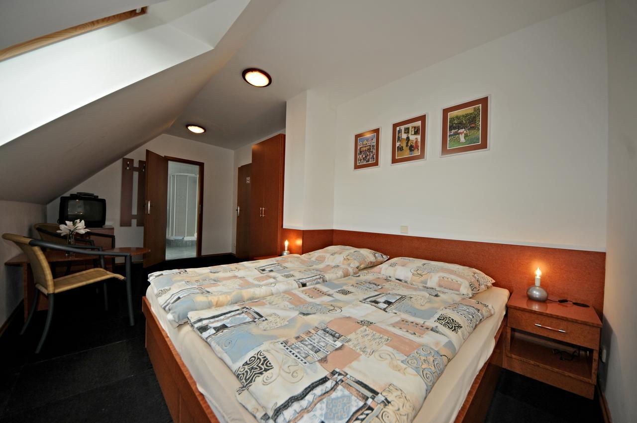 Penzion Praktik Krumlov Prisecna ภายนอก รูปภาพ