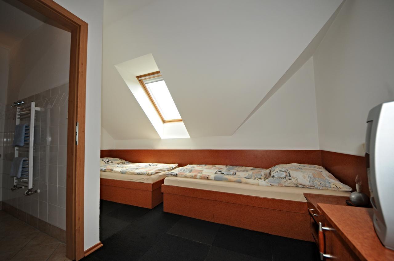 Penzion Praktik Krumlov Prisecna ภายนอก รูปภาพ